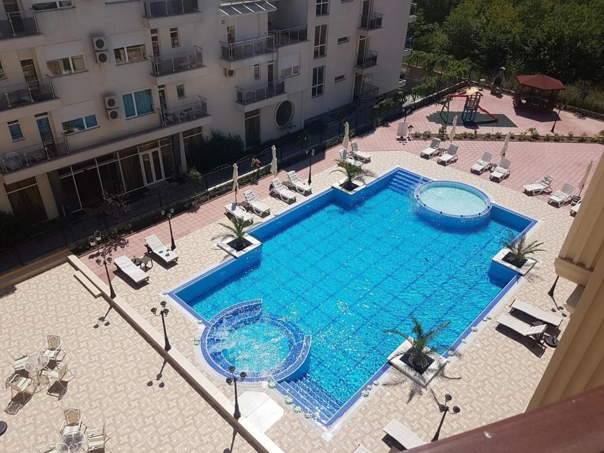 Aparthotel Flora Beach Private Pomorie Exterior foto