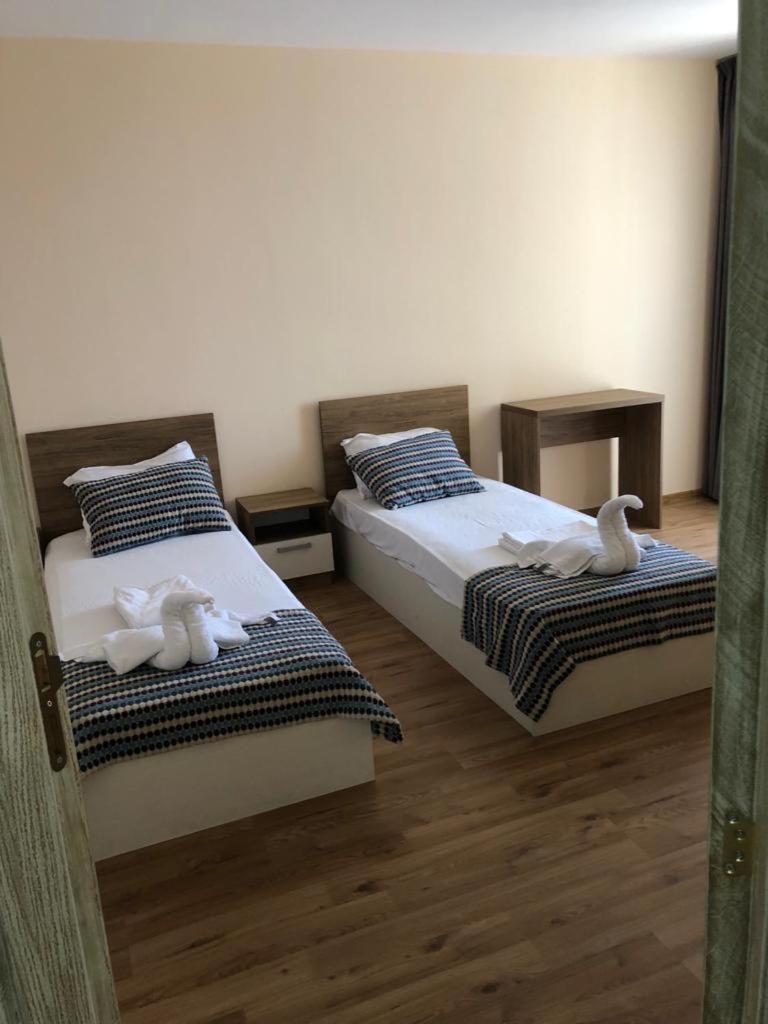Aparthotel Flora Beach Private Pomorie Exterior foto