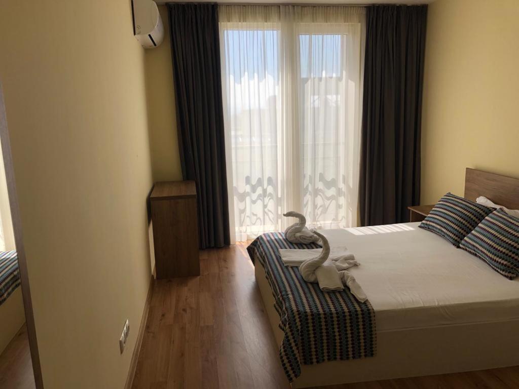 Aparthotel Flora Beach Private Pomorie Exterior foto